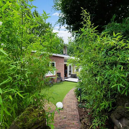 Hébergement de vacances House In With Sauna