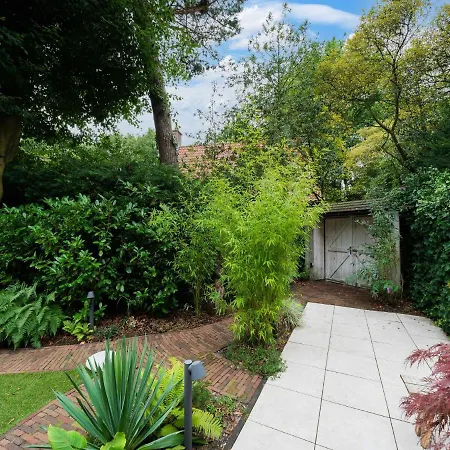 Casa de Férias House In With Sauna Bergen